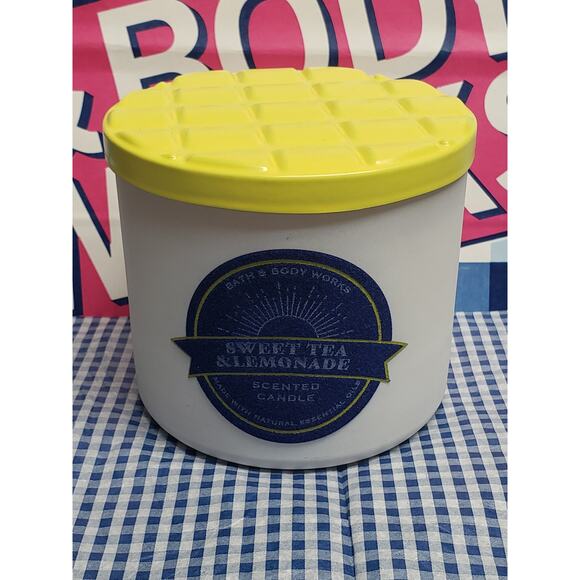 BBW Sweet Tea & Lemonade Large 3 Wick Candle Home Fragrance Decor - Picture 1 of 2